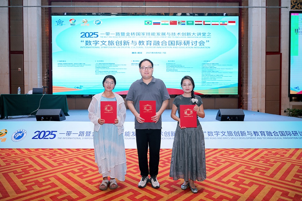 1ed1a15c0a50f0e5db132e93a9b6057c