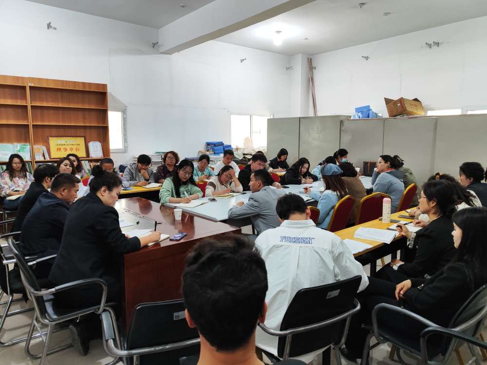 2024年4月18日书记座谈2