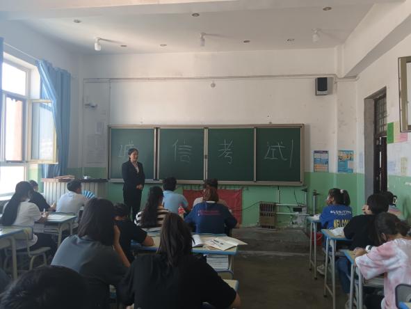 C:\Users\lenovo\Desktop\b6a7e579885f2ad5ecf165a3b895fb80.jpgb6a7e579885f2ad5ecf165a3b895fb80