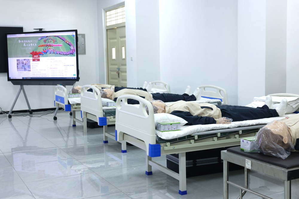 医学院急救护理实训室2