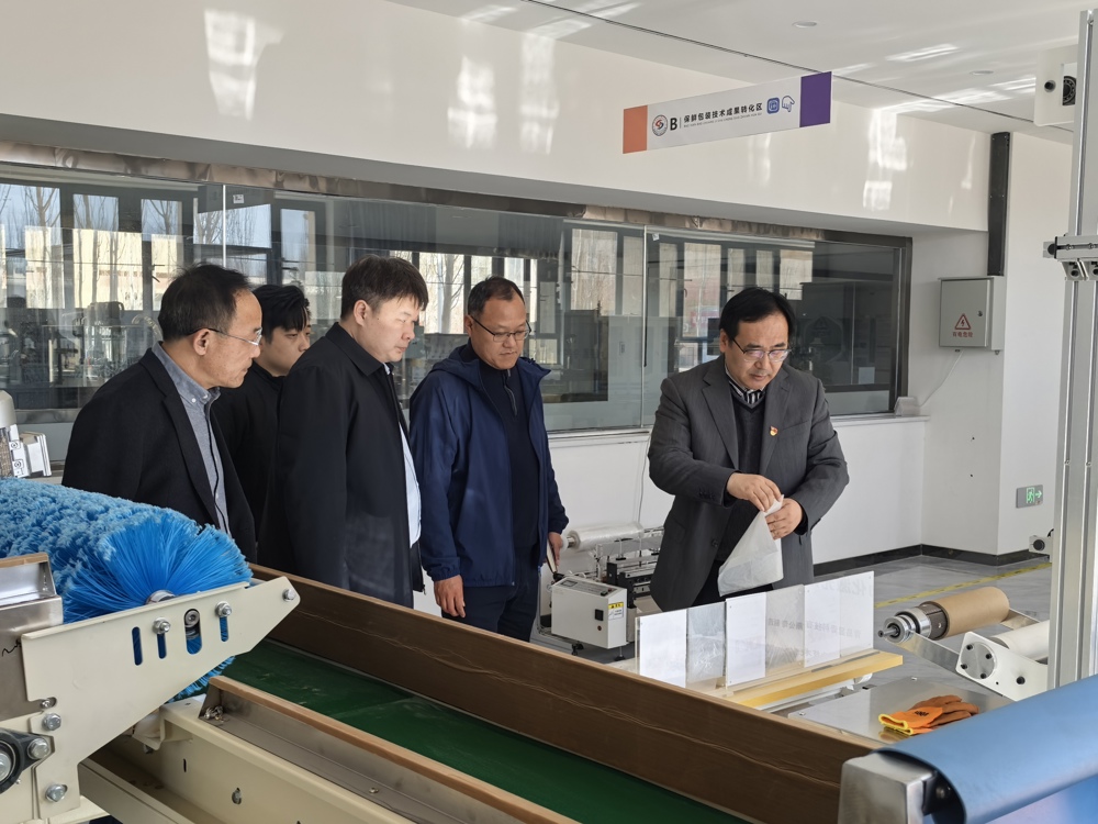 ef7ff76873434f53624991f1e6bfd85